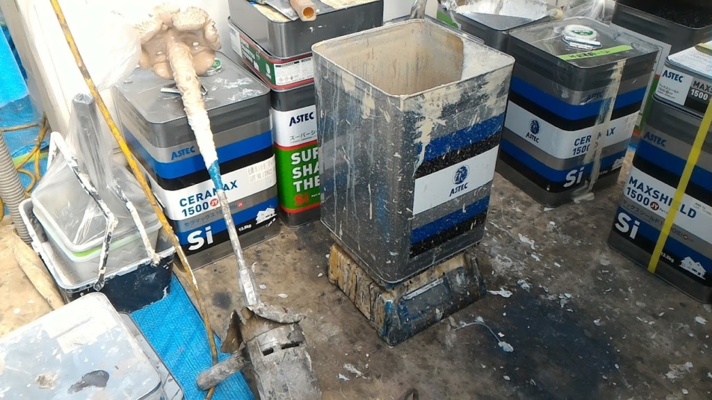 2液性塗料の配合・攪拌