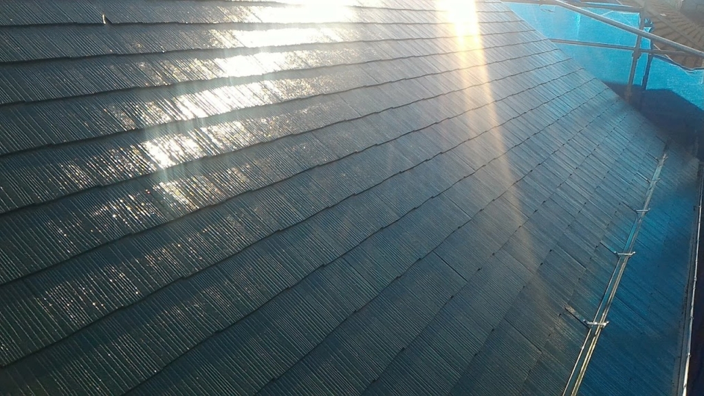 屋根上塗り2回目